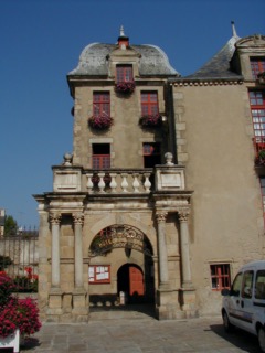 Hotel_de_Ville